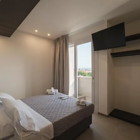 Goldoni 6 Apartahotel
