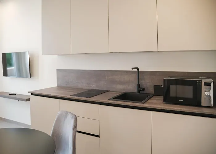 Ξενοδοχείο με διαμερίσματα Goldoni 6 Ρίμινι