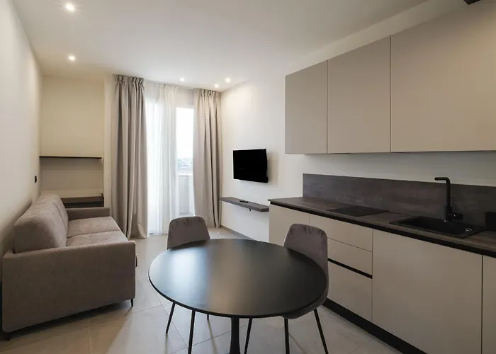 Goldoni 6 Ξενοδοχείο με διαμερίσματα Ρίμινι