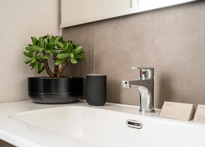 Ξενοδοχείο με διαμερίσματα Goldoni 6 Ρίμινι