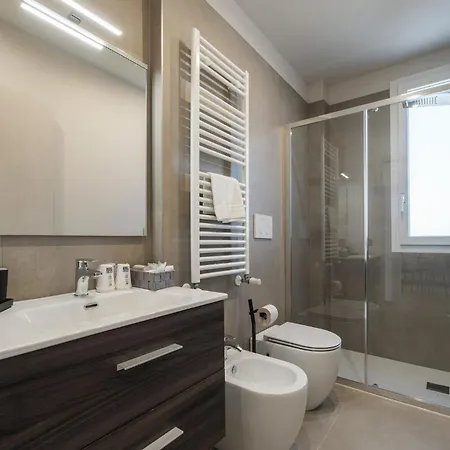 Goldoni6 Hotel apartamentowy 4*