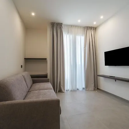 Goldoni6 4* Римини