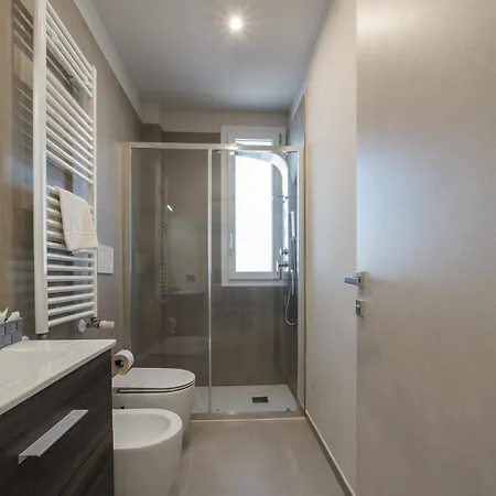 Goldoni6 Hotel apartamentowy 4*