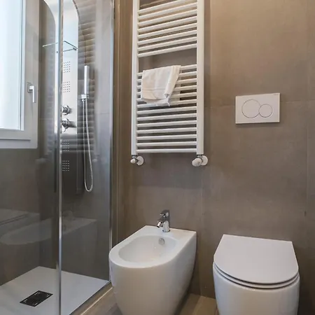 Goldoni6 Hotel apartamentowy 4*